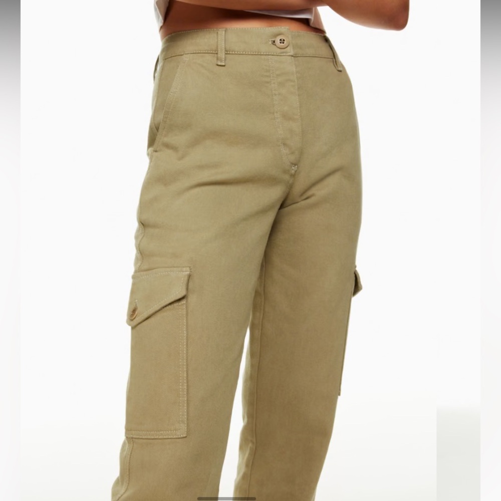 Aritzia WILFRED FREE Modern Twill Cargo Utility Pant High Waisted Women’s Size 4
